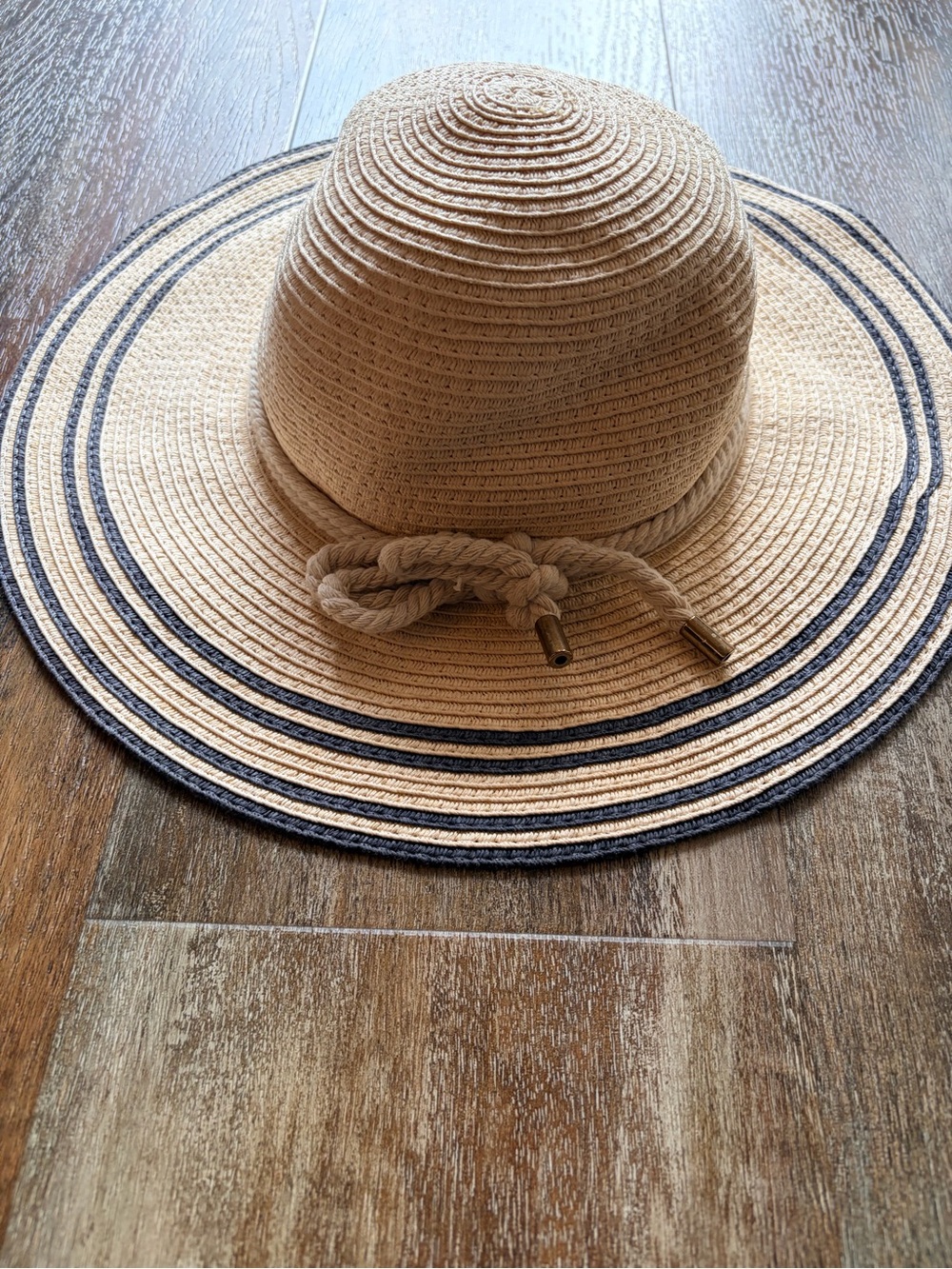 CHAPS Beige Straw Hat Navy Trim Rope Bow Coastal Boho Nautical Resort Beachcore